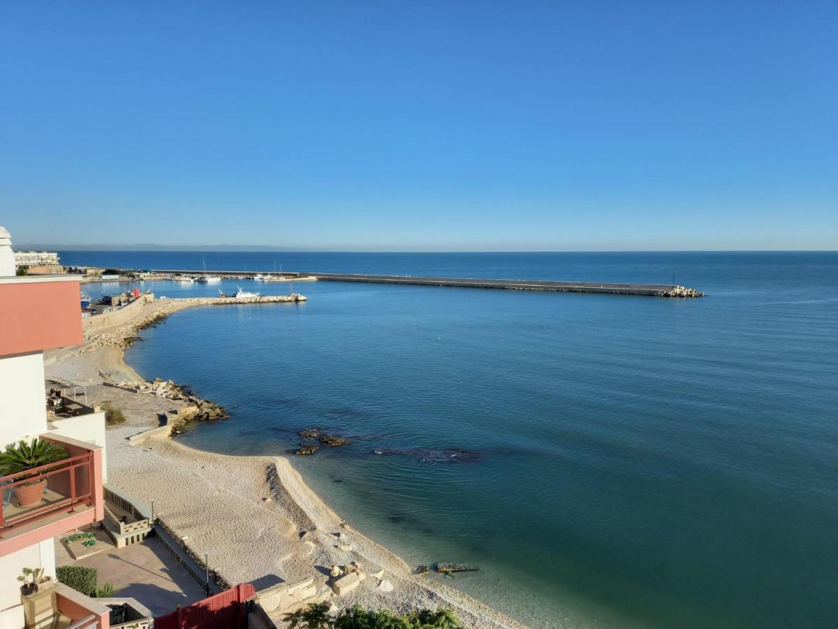 Ledueffe Casa Vacanze Bisceglie Bagian luar foto
